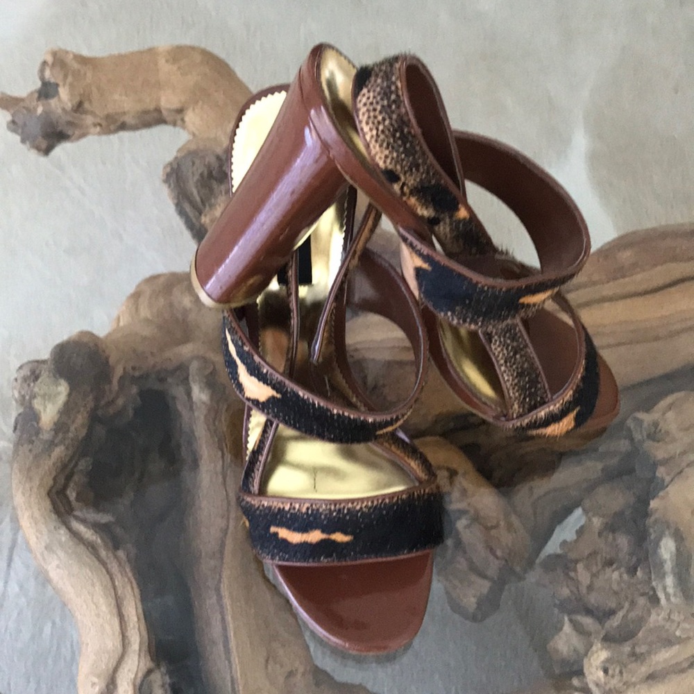 Shoes - Picture 2 of 3